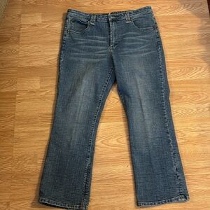 CREST JEANS